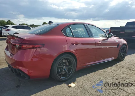 2021 Alfa Romeo Giulia Quadrifoglio из США, поврежденный, VIN ZARFAMEV3M7643268